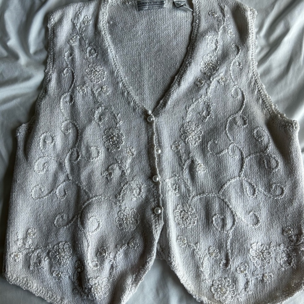 Carolyn Taylor Textured Knit Sweater in Cream